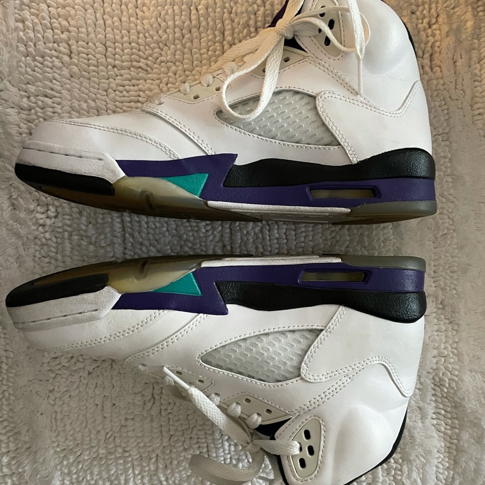 Jordan Retro 5 Grape - Picture 7 of 12
